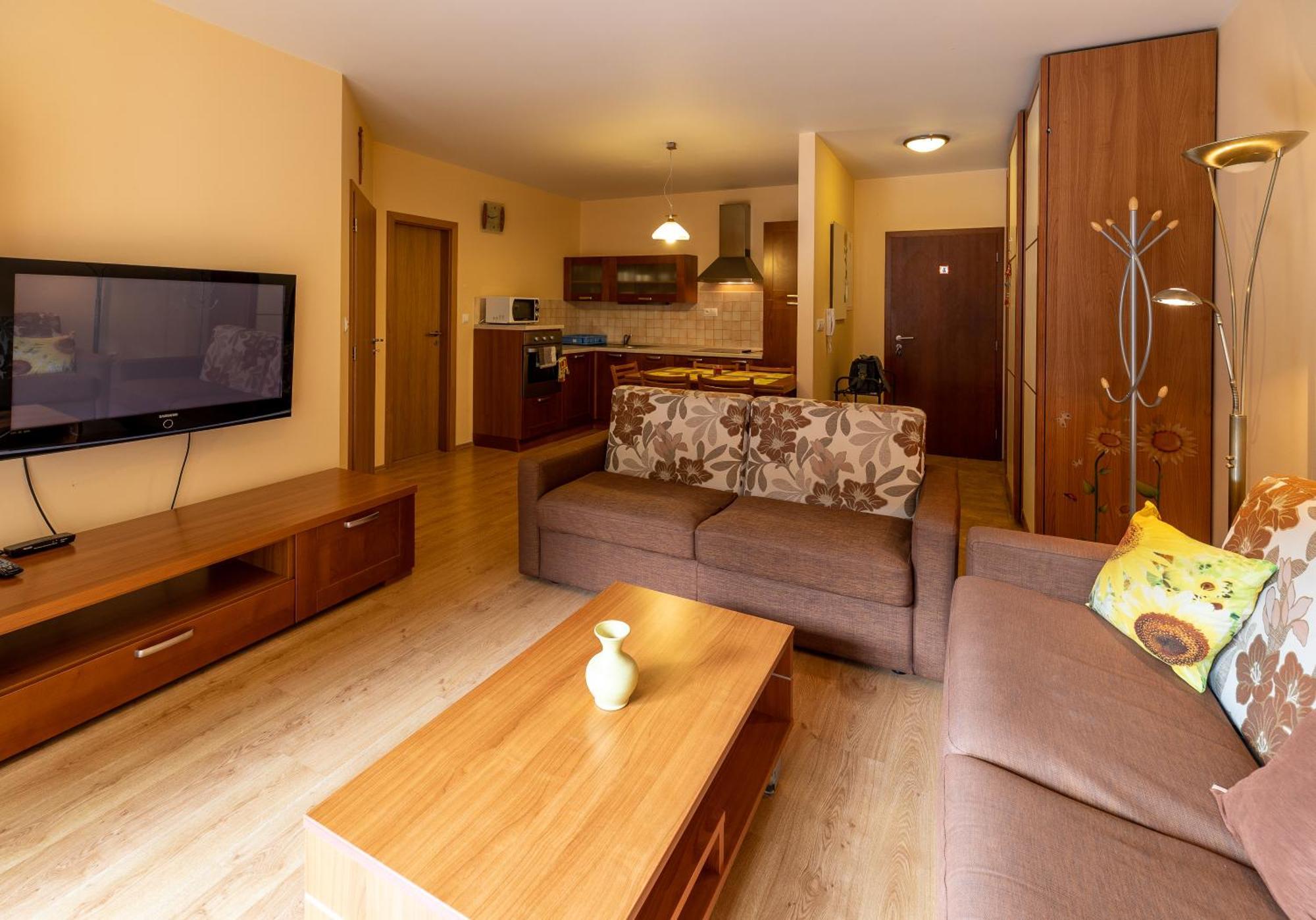 Rodinny Apartman Slnecnica Tale Bagian luar foto