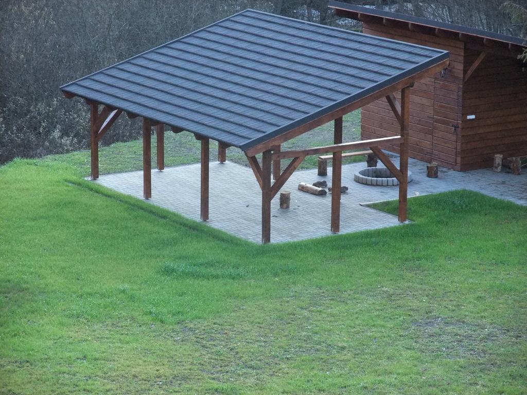 Rodinny Apartman Slnecnica Tale Bagian luar foto