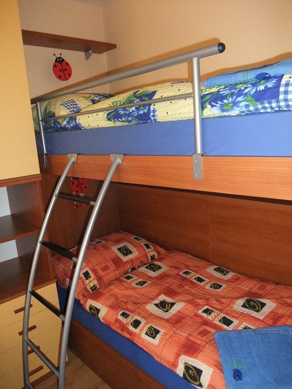 Rodinny Apartman Slnecnica Tale Bagian luar foto